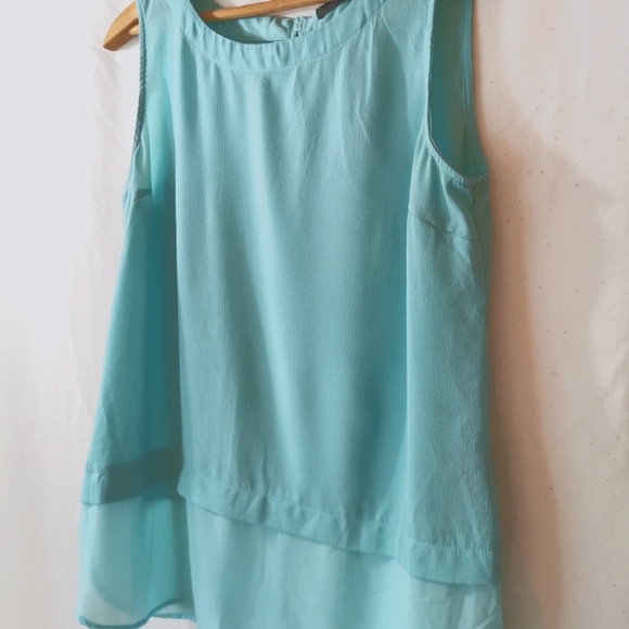 Suzy Shier large tank top; flowy - Picture 1 of 6